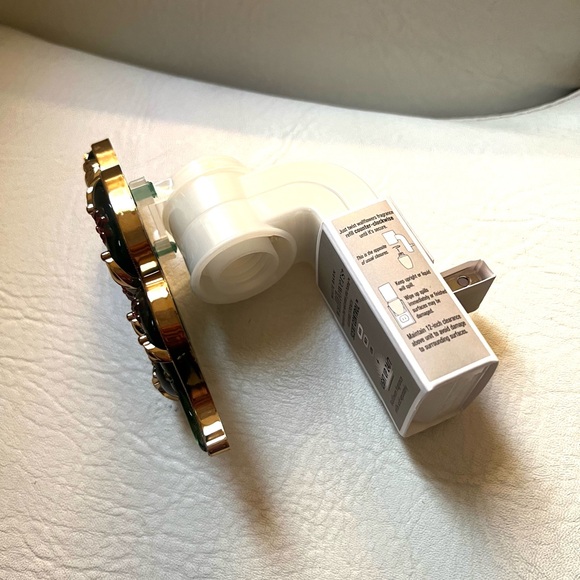 Snake Scent Control Nightlight! - Picture 2 of 2